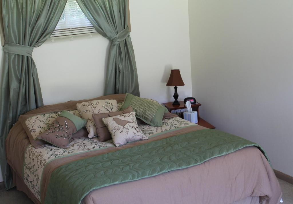 Twin Lakes - Hurley Villa Phòng bức ảnh